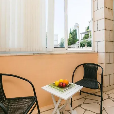 Yellow - Double With Balcony Apartamento Dubrovnik